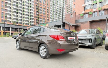 Hyundai Solaris II рестайлинг, 2015 год, 1 100 000 рублей, 8 фотография