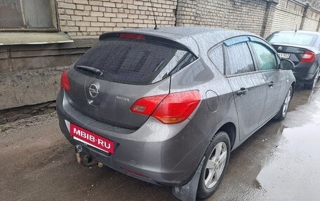 Opel Astra J, 2011 год, 489 000 рублей, 2 фотография