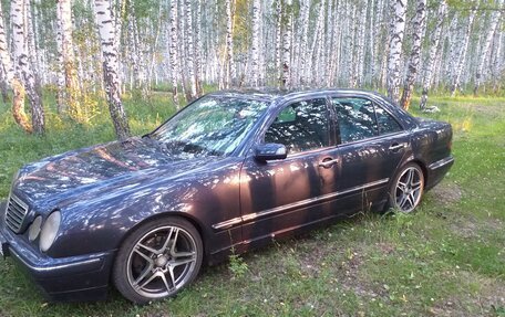 Mercedes-Benz E-Класс, 2000 год, 500 000 рублей, 12 фотография