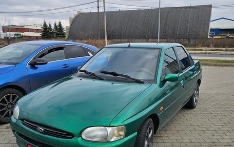 Ford Escort V, 1992 год, 330 000 рублей, 3 фотография