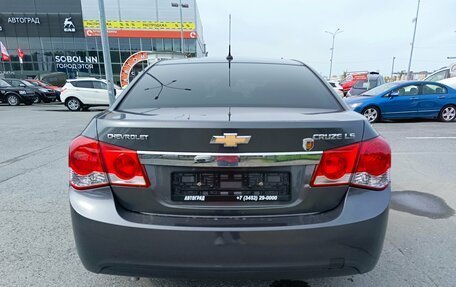 Chevrolet Cruze II, 2011 год, 682 000 рублей, 6 фотография