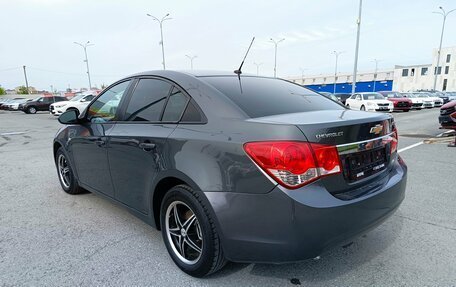 Chevrolet Cruze II, 2011 год, 682 000 рублей, 5 фотография