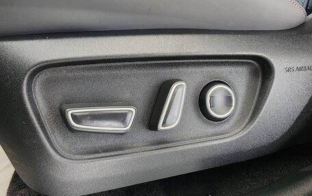 Toyota RAV4, 2026 год, 4 090 000 рублей, 18 фотография
