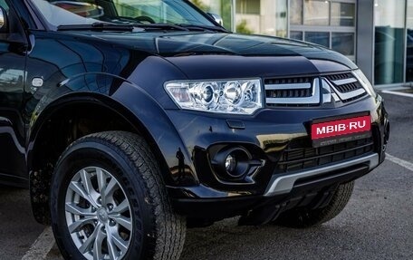 Mitsubishi Pajero Sport II рестайлинг, 2015 год, 2 118 000 рублей, 10 фотография