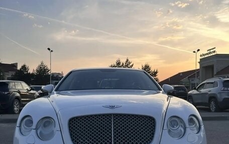 Bentley Continental Flying Spur, 2005 год, 2 600 000 рублей, 4 фотография