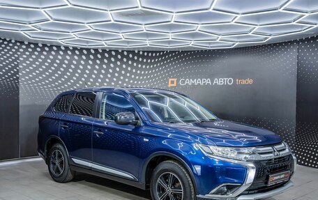 Mitsubishi Outlander III рестайлинг 3, 2015 год, 1 714 000 рублей, 3 фотография