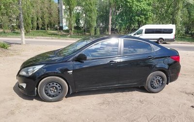 Hyundai Solaris II рестайлинг, 2014 год, 800 000 рублей, 1 фотография