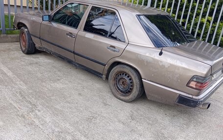 Mercedes-Benz W124, 1986 год, 60 000 рублей, 2 фотография