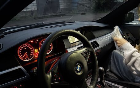 BMW 5 серия, 2003 год, 500 000 рублей, 2 фотография