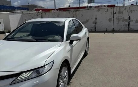 Toyota Camry, 2019 год, 3 080 000 рублей, 2 фотография