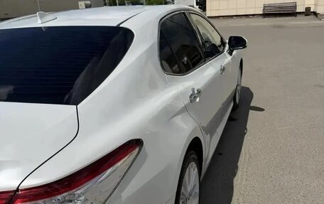 Toyota Camry, 2019 год, 3 080 000 рублей, 8 фотография