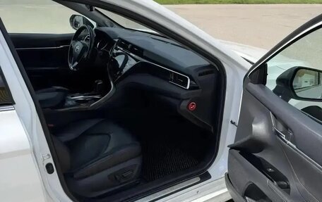 Toyota Camry, 2019 год, 3 080 000 рублей, 12 фотография