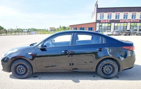 KIA Rio IV, 2018 год, 1 000 000 рублей, 7 фотография