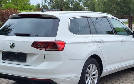 Volkswagen Passat B8 рестайлинг, 2019 год, 1 870 000 рублей, 7 фотография