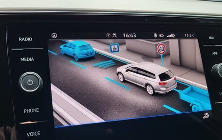 Volkswagen Passat B8 рестайлинг, 2019 год, 1 870 000 рублей, 37 фотография