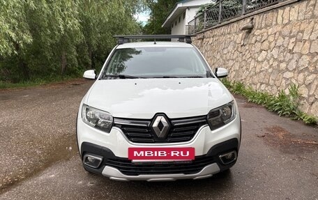 Renault Logan II, 2022 год, 1 580 000 рублей, 2 фотография