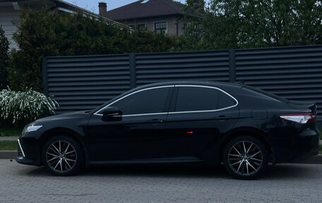 Toyota Camry, 2021 год, 3 100 000 рублей, 9 фотография