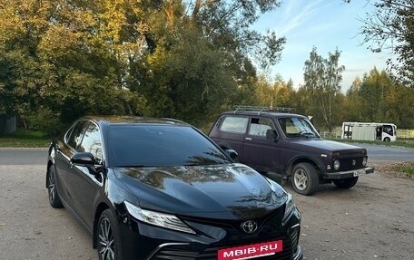 Toyota Camry, 2021 год, 3 100 000 рублей, 7 фотография