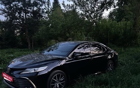 Toyota Camry, 2021 год, 3 100 000 рублей, 10 фотография