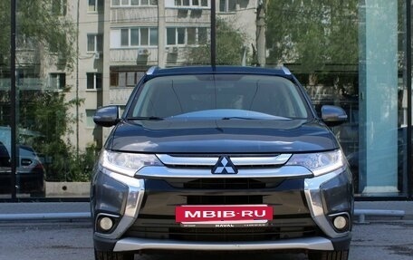 Mitsubishi Outlander III рестайлинг 3, 2015 год, 1 995 000 рублей, 2 фотография