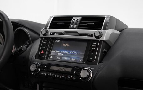 Toyota Land Cruiser Prado 150 рестайлинг 2, 2015 год, 3 155 000 рублей, 8 фотография