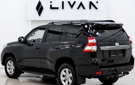 Toyota Land Cruiser Prado 150 рестайлинг 2, 2015 год, 3 155 000 рублей, 4 фотография