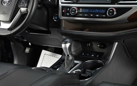 Toyota Highlander III, 2014 год, 2 535 000 рублей, 10 фотография