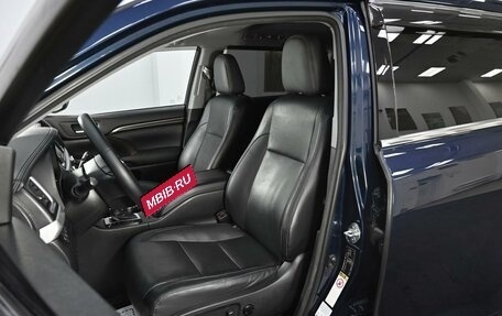 Toyota Highlander III, 2014 год, 2 535 000 рублей, 15 фотография