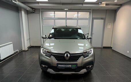 Renault Logan II, 2019 год, 1 150 000 рублей, 2 фотография