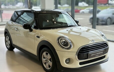 MINI Hatch, 2020 год, 2 100 000 рублей, 3 фотография