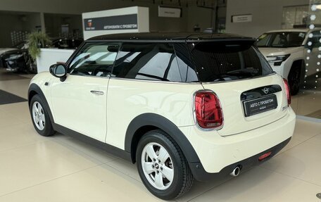 MINI Hatch, 2020 год, 2 100 000 рублей, 7 фотография