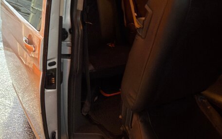 Volkswagen Caravelle T5, 2009 год, 1 800 000 рублей, 16 фотография