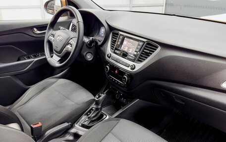 Hyundai Solaris II рестайлинг, 2017 год, 1 559 900 рублей, 14 фотография