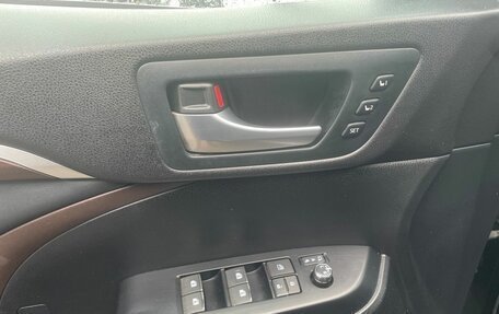 Toyota Highlander III, 2014 год, 2 983 000 рублей, 12 фотография