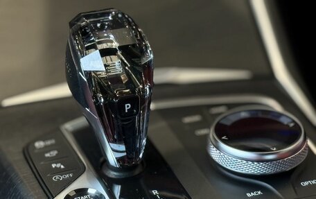BMW 3 серия, 2019 год, 5 300 000 рублей, 18 фотография