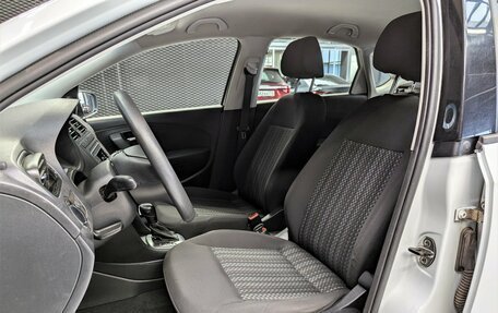 Volkswagen Polo VI (EU Market), 2017 год, 1 100 000 рублей, 12 фотография