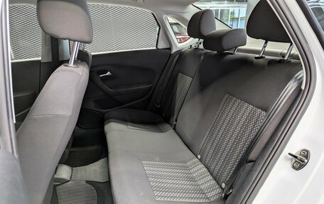 Volkswagen Polo VI (EU Market), 2017 год, 1 100 000 рублей, 14 фотография