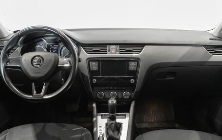 Skoda Octavia, 2019 год, 1 890 000 рублей, 6 фотография