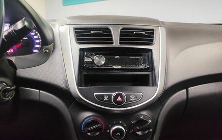 Hyundai Solaris II рестайлинг, 2013 год, 763 000 рублей, 17 фотография