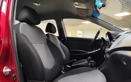 Hyundai Solaris II рестайлинг, 2013 год, 763 000 рублей, 13 фотография