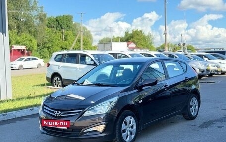 Hyundai Solaris II рестайлинг, 2016 год, 790 000 рублей, 3 фотография