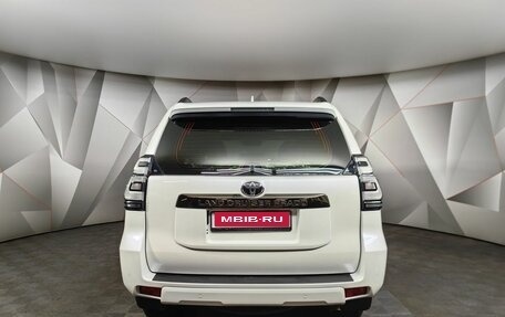 Toyota Land Cruiser Prado 150 рестайлинг 2, 2023 год, 6 999 000 рублей, 8 фотография