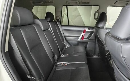 Toyota Land Cruiser Prado 150 рестайлинг 2, 2023 год, 6 999 000 рублей, 16 фотография