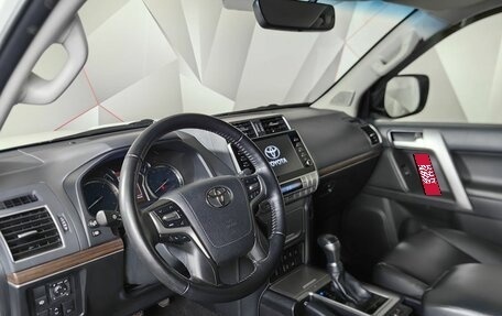 Toyota Land Cruiser Prado 150 рестайлинг 2, 2023 год, 6 999 000 рублей, 19 фотография