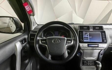 Toyota Land Cruiser Prado 150 рестайлинг 2, 2023 год, 6 999 000 рублей, 20 фотография