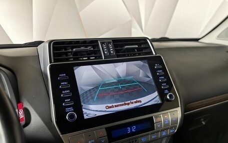 Toyota Land Cruiser Prado 150 рестайлинг 2, 2023 год, 6 999 000 рублей, 21 фотография