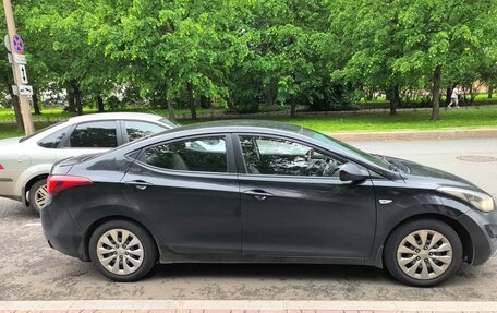 Hyundai Elantra V, 2015 год, 550 000 рублей, 4 фотография