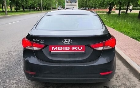 Hyundai Elantra V, 2015 год, 550 000 рублей, 3 фотография