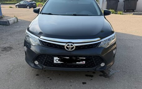 Toyota Camry, 2017 год, 2 100 000 рублей, 1 фотография