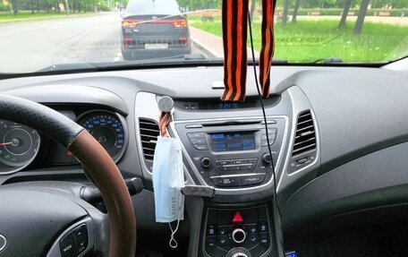 Hyundai Elantra V, 2015 год, 550 000 рублей, 12 фотография